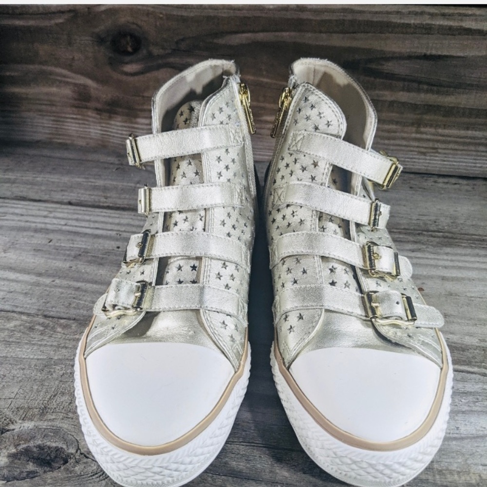 Ash ( VAVA ) girls high tops white and Gold Size 5.5 (36)